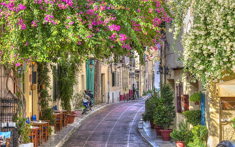 greece_tourism_athens_plaka_shutterstock-768x480