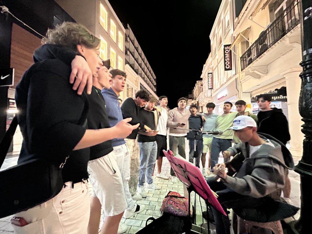 italoi (1) italoi (1)