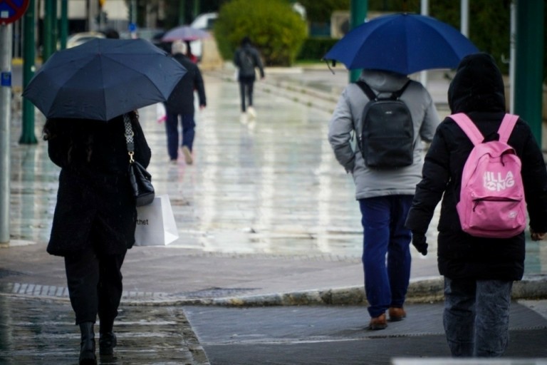 Καιρός: Τα φέρνει όλα «τούμπα» ο Νοέμβριος- Έρχονται ψυχρές αέριες μάζες και βαθύς... χειμώνας!