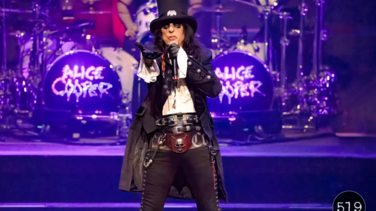 Alice Cooper: Ο θρύλος του σκληρού ροκ έρχεται στην Ελλάδα για συναυλία