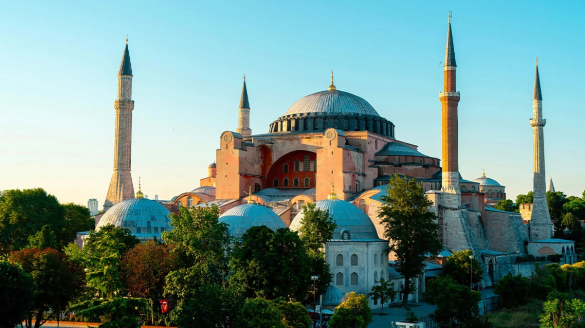 arthrou-Hagia-Sophia