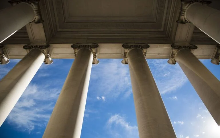 bank_of_greece_banks_athens_shutterstock-768x480