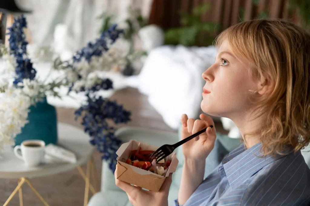 close-up-woman-with-delicious-food