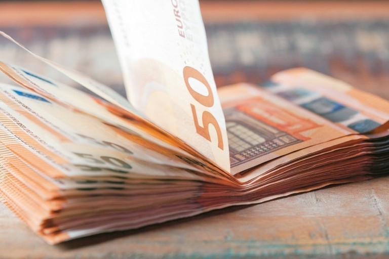money-euros-768x512