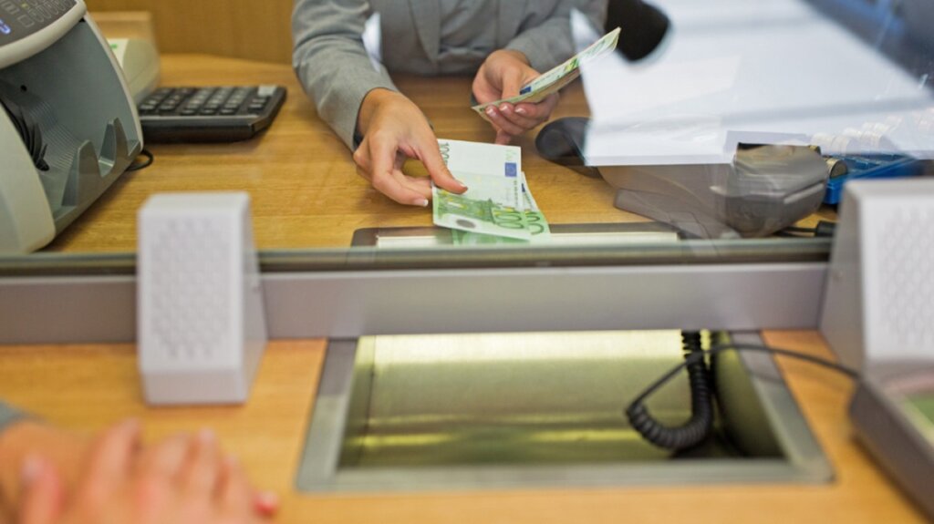 tameio_trapeza_arthro (1)