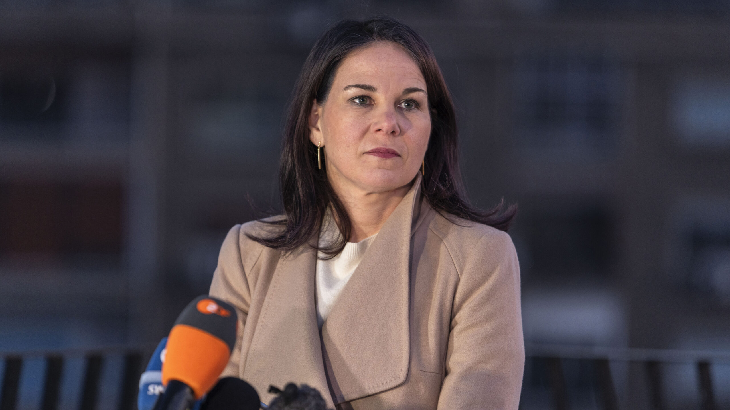 AP25003580604447-scaled