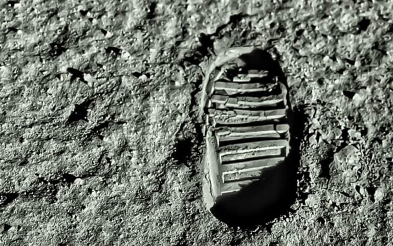 moon_shutterstock-768x480