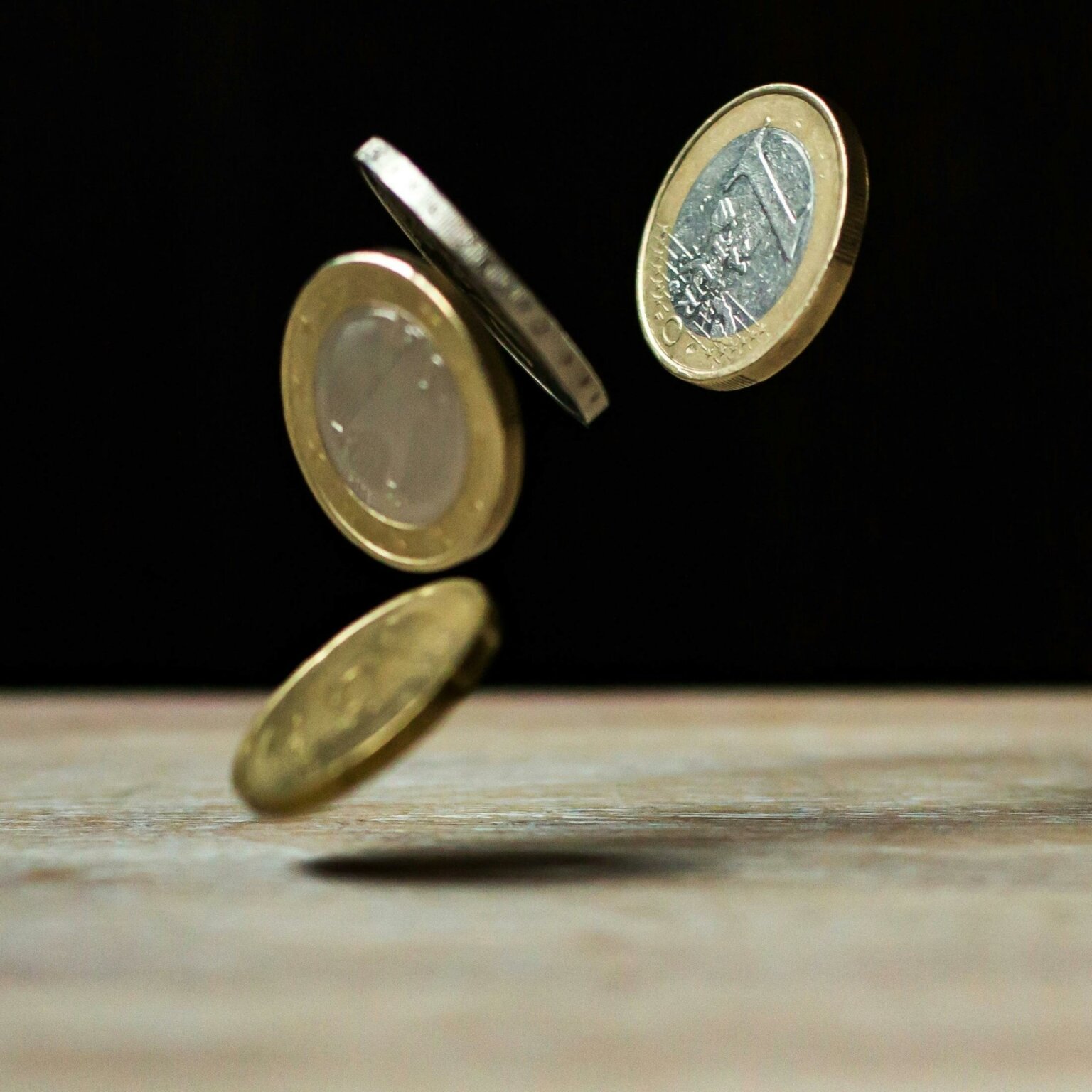pexels_euro_economy_eu-1-2048x2048