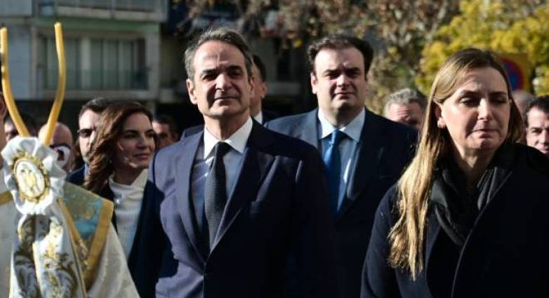 post_mitsotakis-dexameni-1