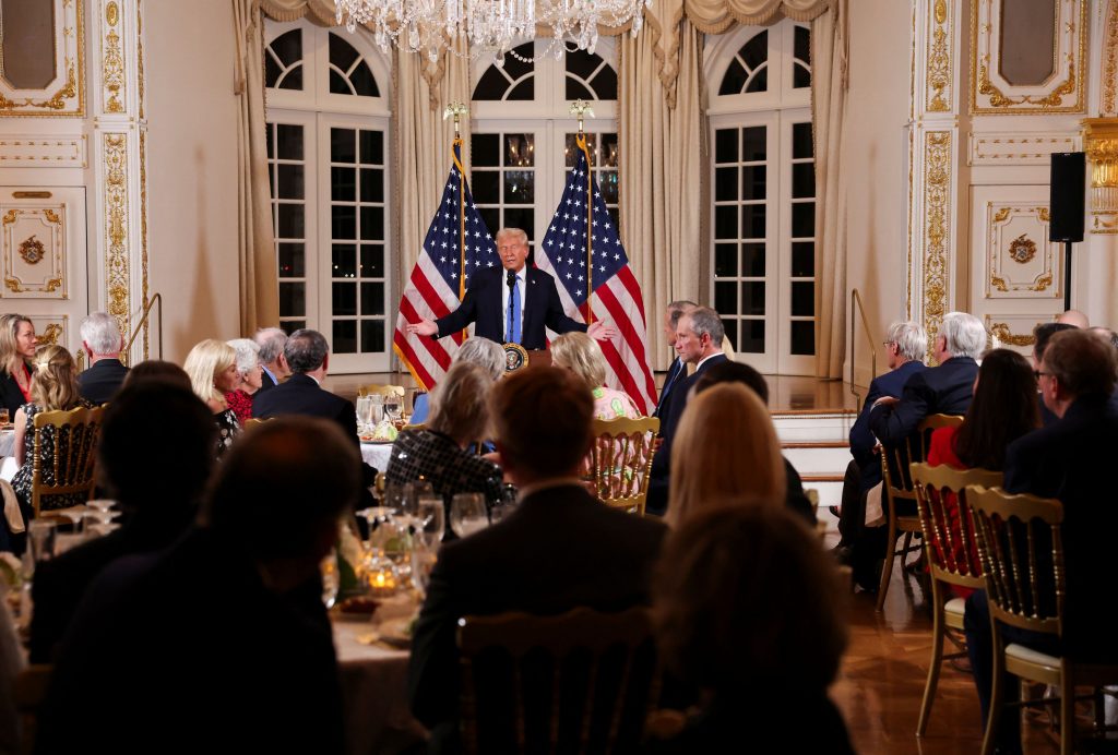 2025-02-08T013112Z_168015422_RC20QCAJQ717_RTRMADP_5_USA-TRUMP-1024x692