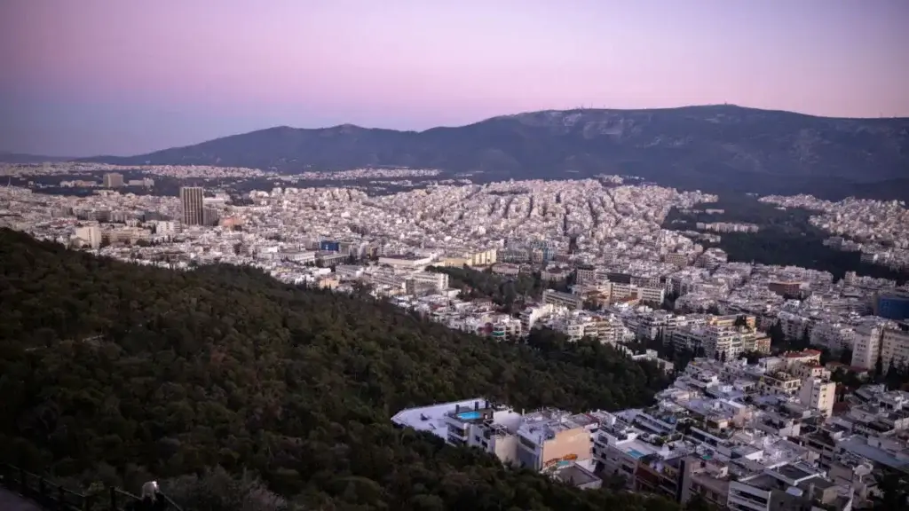 athens_r-1200x675