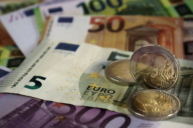 euro-cash-pixabay-768x512