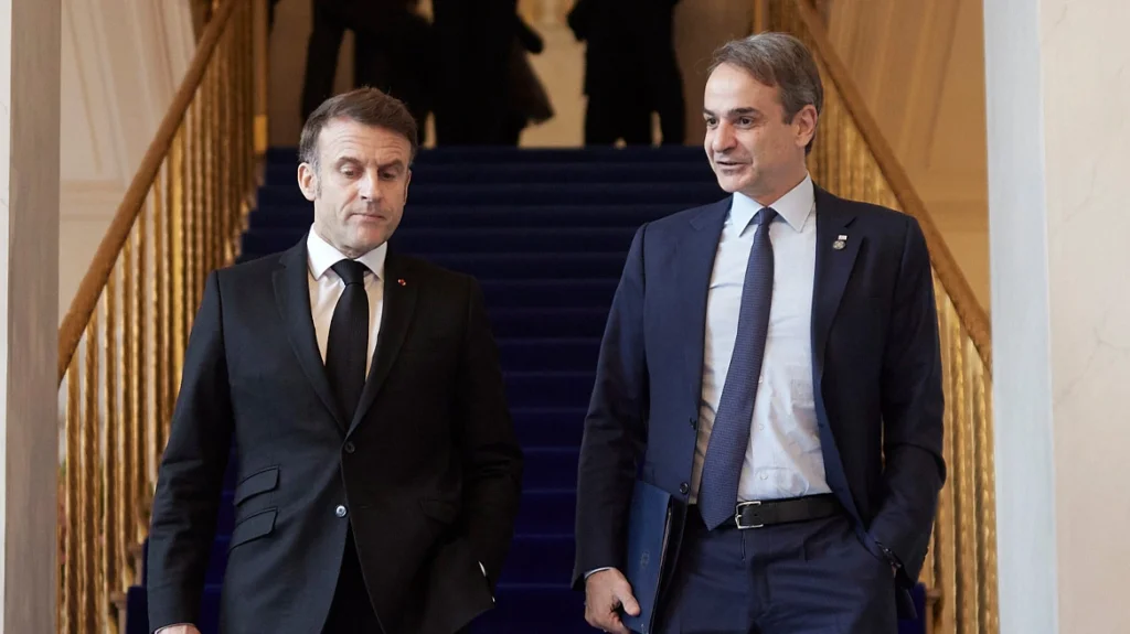 macron-mitsotakis-xrwma