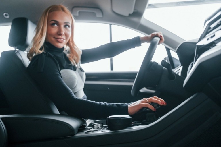 woman-driver-455-768x512