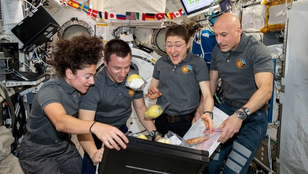264eefd2-astronauts-food