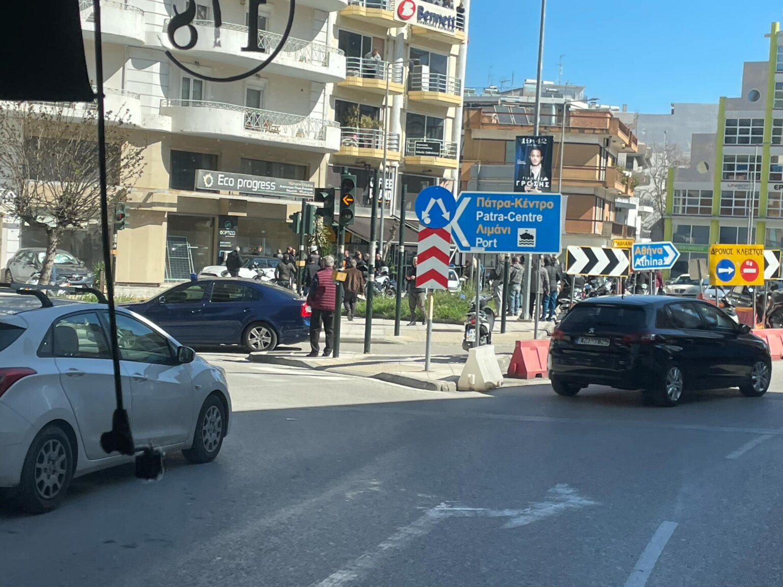 56219111-8e81-499b-a69c-40154bbd2294