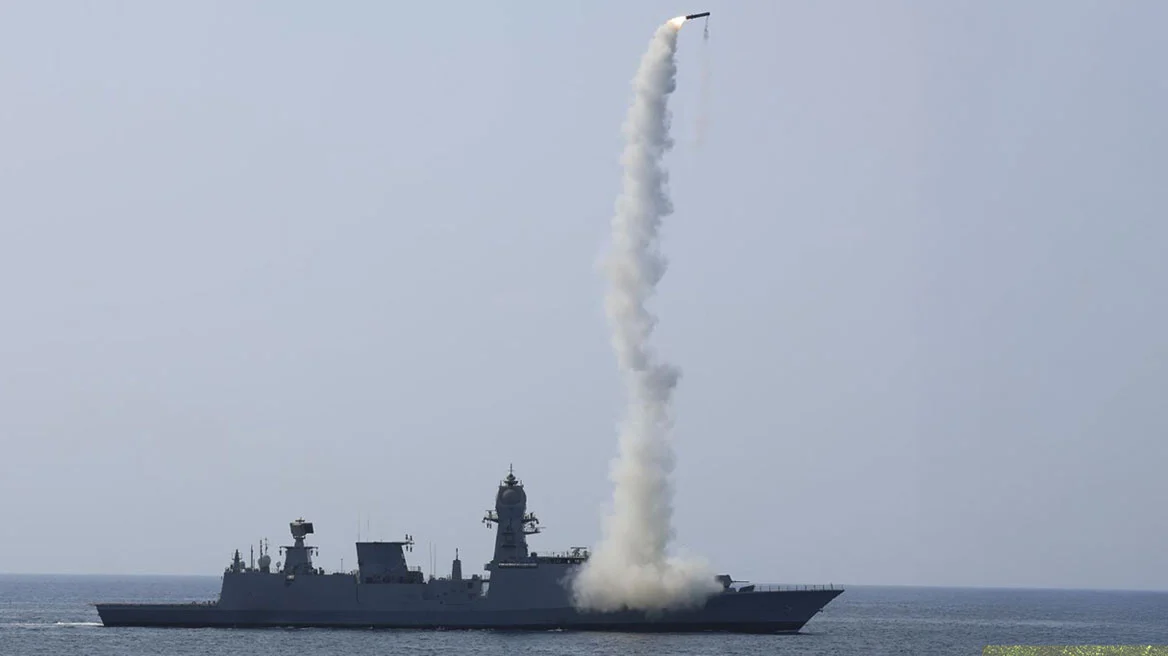 india-navy-xrm