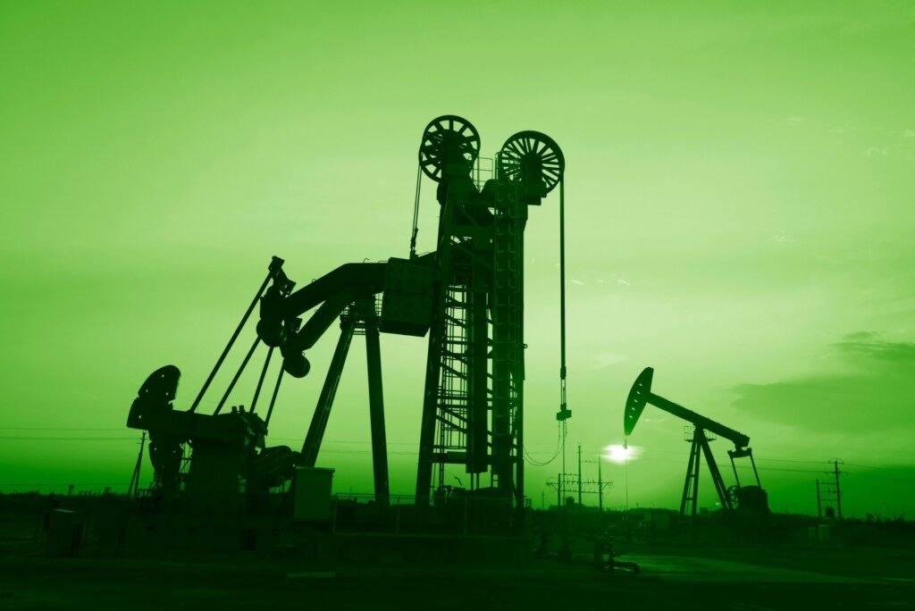 oil-123rf-1-2048x1367