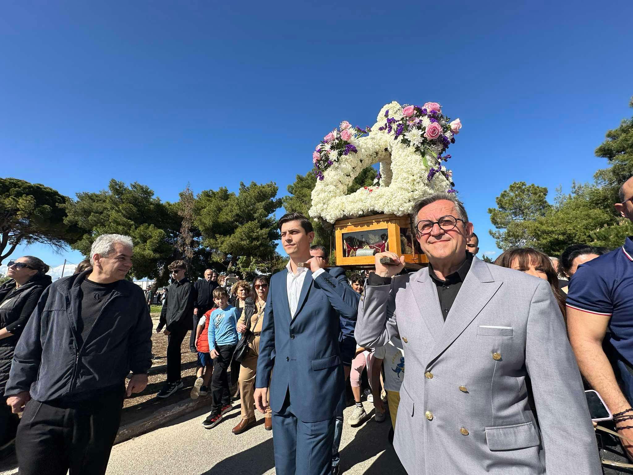 received_2210318576087129