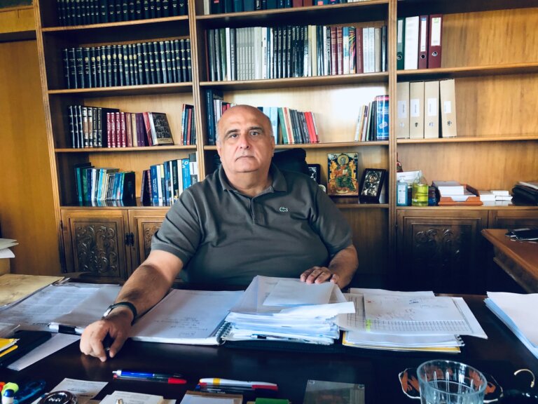 Ξέσπασε ο Πρύτανης για τη στάση της πόλης - Αλλά κι έδωσε απάντηση... γιατί γέμισε η πόλη Κινέζους...