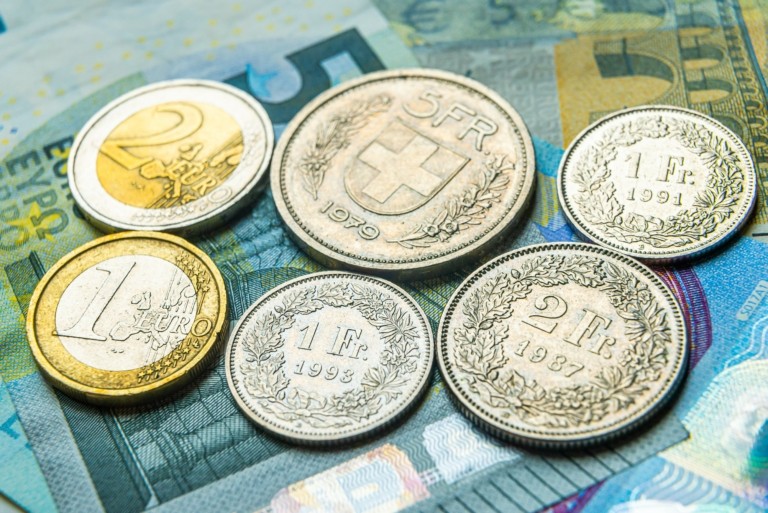 Ελβετικό φράγκο: Πότε και πώς θα κλείσει το ζήτημα με τα δάνεια – Τι προβλέπει η οριστική διευθέτηση