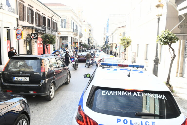 Δήμοι και πρόστιμα στάθμευσης: Ηλεκτρονικές κατασχέσεις για οφειλές έως και 20 ετών