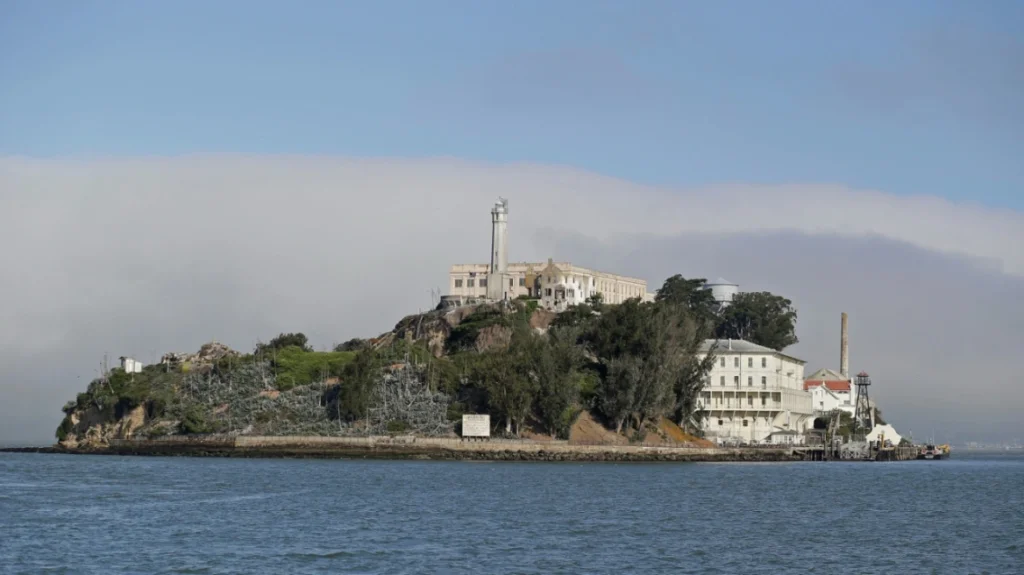 alcatraz_prison
