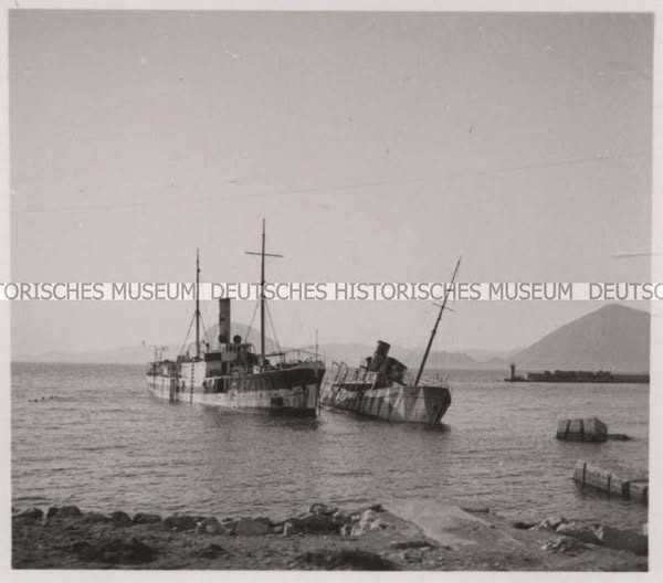 ΠΑΤΡΑ: Μνήμες από το «Ελληνίς» που βυθίστηκε στο λιμάνι της Πάτρας