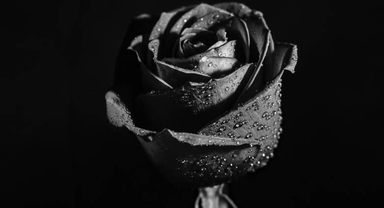 eyvoia_thlipsi_56hrono