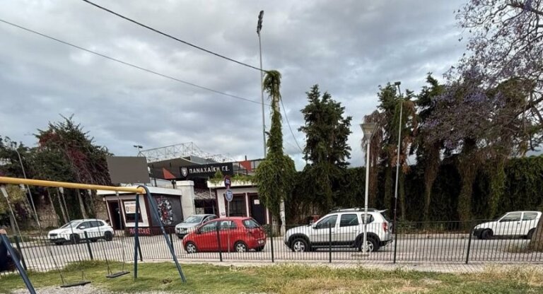 ΠΑΤΡΑ: Απαιτείται παρέμβαση στην Πλατεία Ντε Μιράντα - ΦΩΤΟ