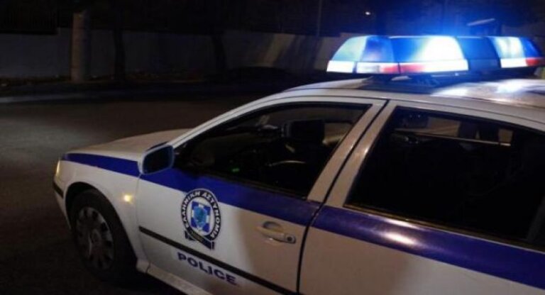 ΠΑΤΡΑ: Οδηγός πήρε σβάρνα αυτοκίνητα στην Αγία Τριάδα! Χτυπήθηκε γυναίκα... παράτησε το όχημα και έφυγε