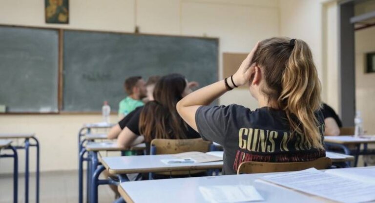 Σχολεία: Πότε ξεκινούν οι προαγωγικές εξετάσεις και Πανελλαδικές - Όλες οι ημερομηνίες
