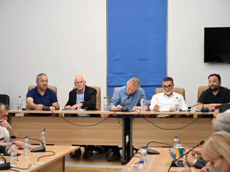 Στο Αίγιο οι Παπανδρέου, Γερουλάνος και στελέχη του ΠΑΣΟΚ