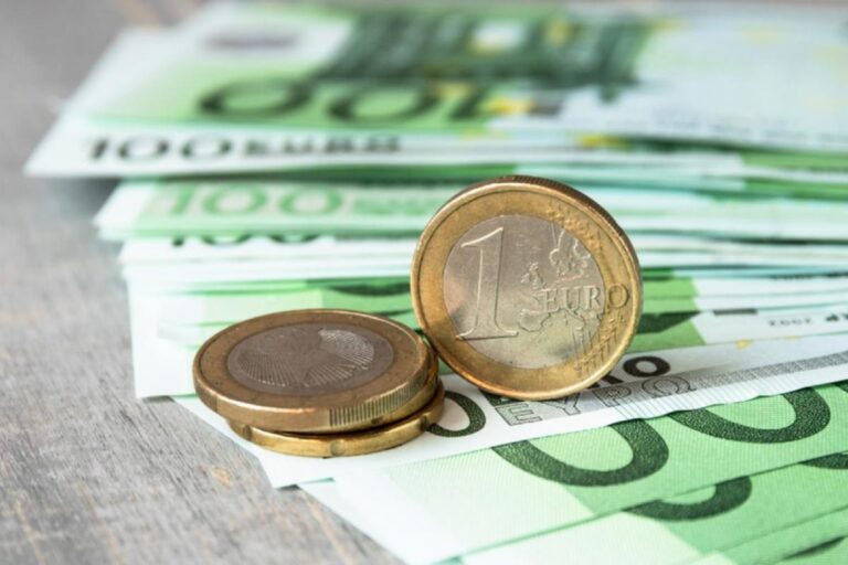 Μέτρα στήριξης: Στο επίκεντρο οικογένειες με ενοίκιο, συνταξιούχοι, ανασφάλιστοι υπερήλικες και ΑμεΑ