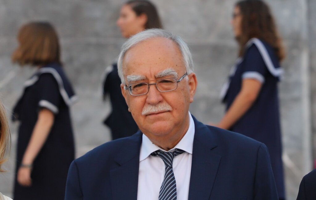 ΠΑΠΑΔΟΠΟΥΛΟΣ (1)