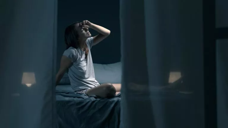 Πότε οι νυχτερινές εφιδρώσεις δεν οφείλονται στη ζέστη, αλλά σε σοβαρό πρόβλημα υγείας