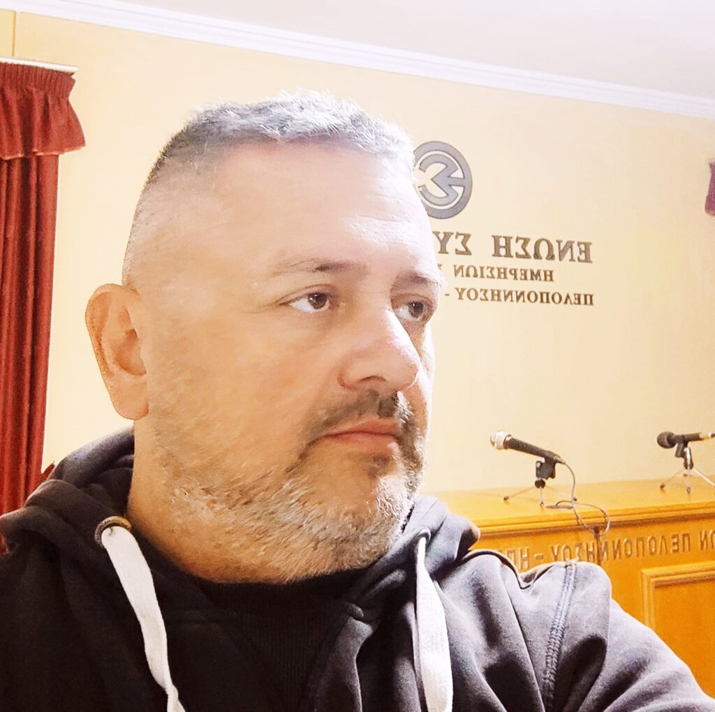 2) karbouniaris (1)
