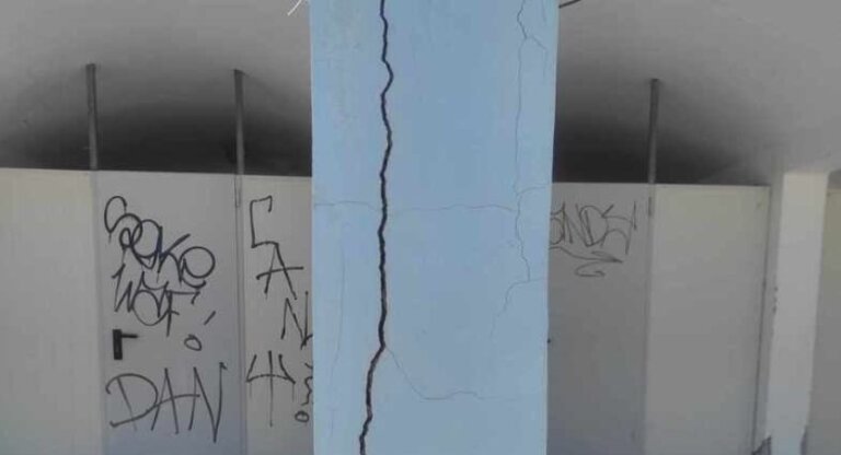 ΠΑΤΡΑ: Προβληματικό το στέγαστρο στην Πλαζ