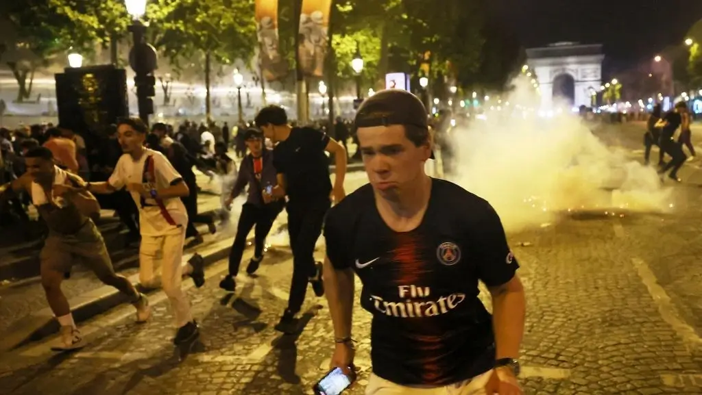 PARIS