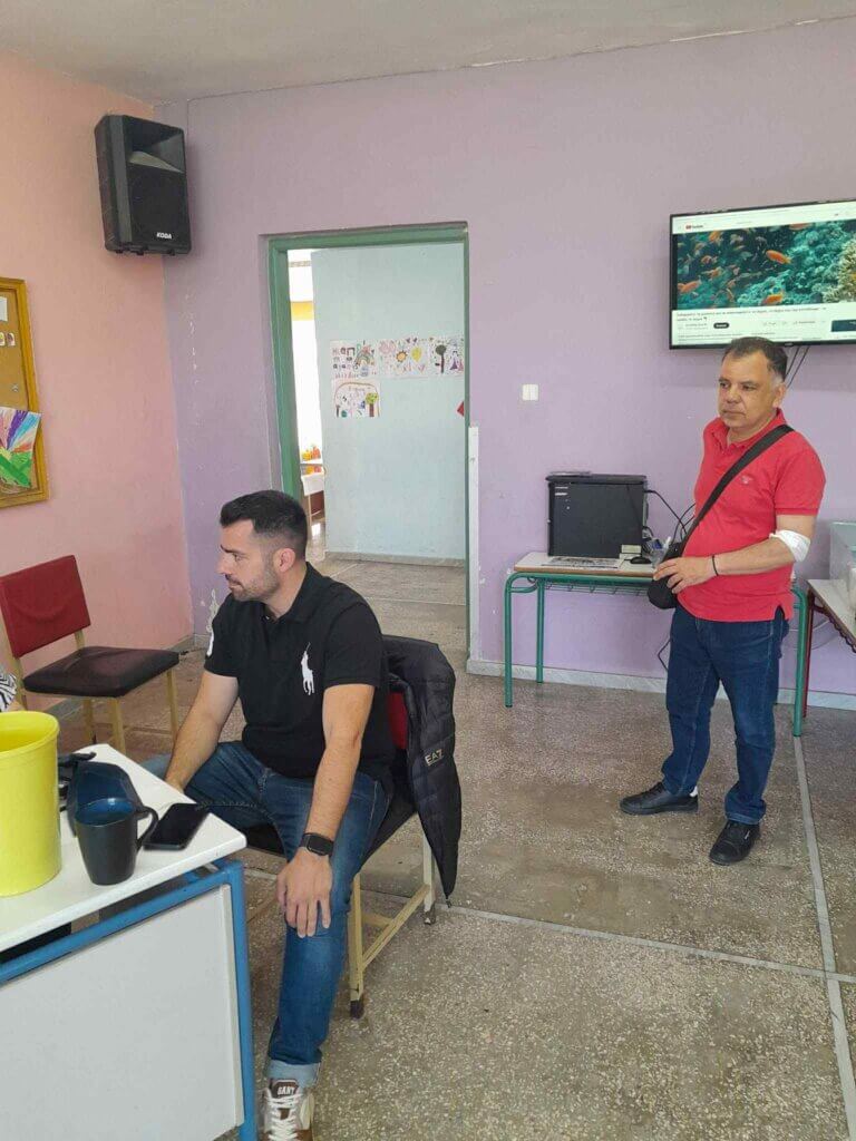 Με επιτυχία πραγματοποιήθηκε η εθελοντική αιμοδοσία που συνδιοργάνωσαν ο Σύλλογος Αρκάδων Πάτρας  με το 21ο Δημ. Σχολείο - ΦΩΤΟ