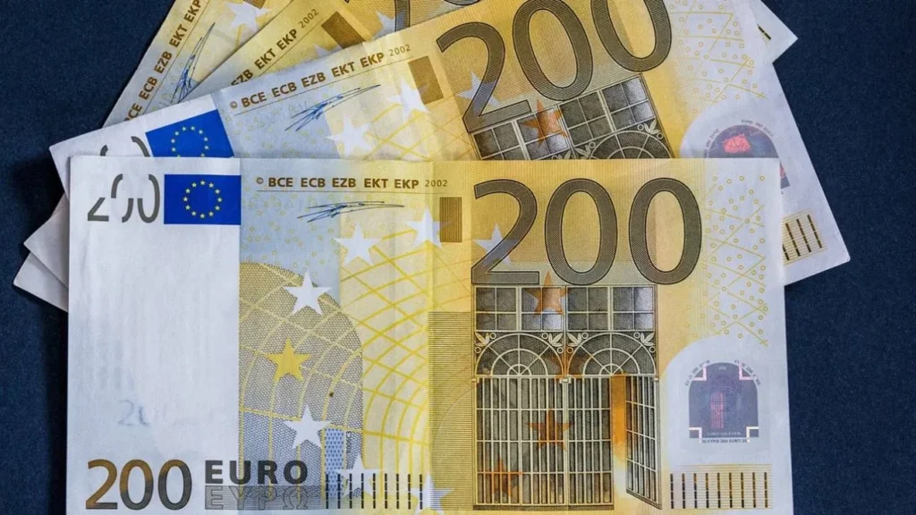 euro-2976512_1280
