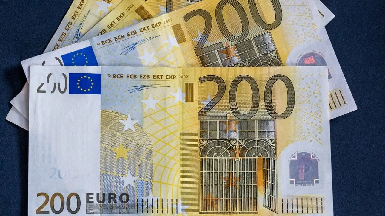 euro-2976512_1280