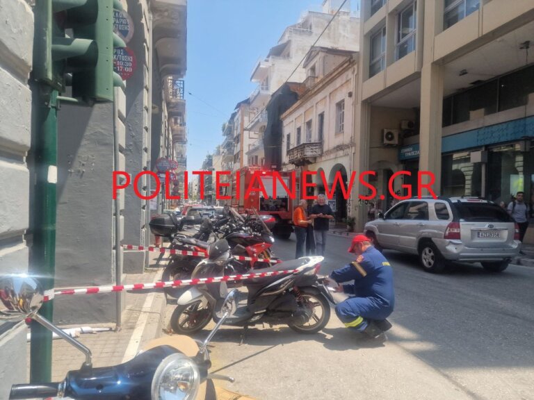 ΠΑΤΡΑ: Πανικός στην οδό Κορίνθου και Γούναρη! Κυκλοφορούσε φίδι που μπήκε σε μηχανάκι