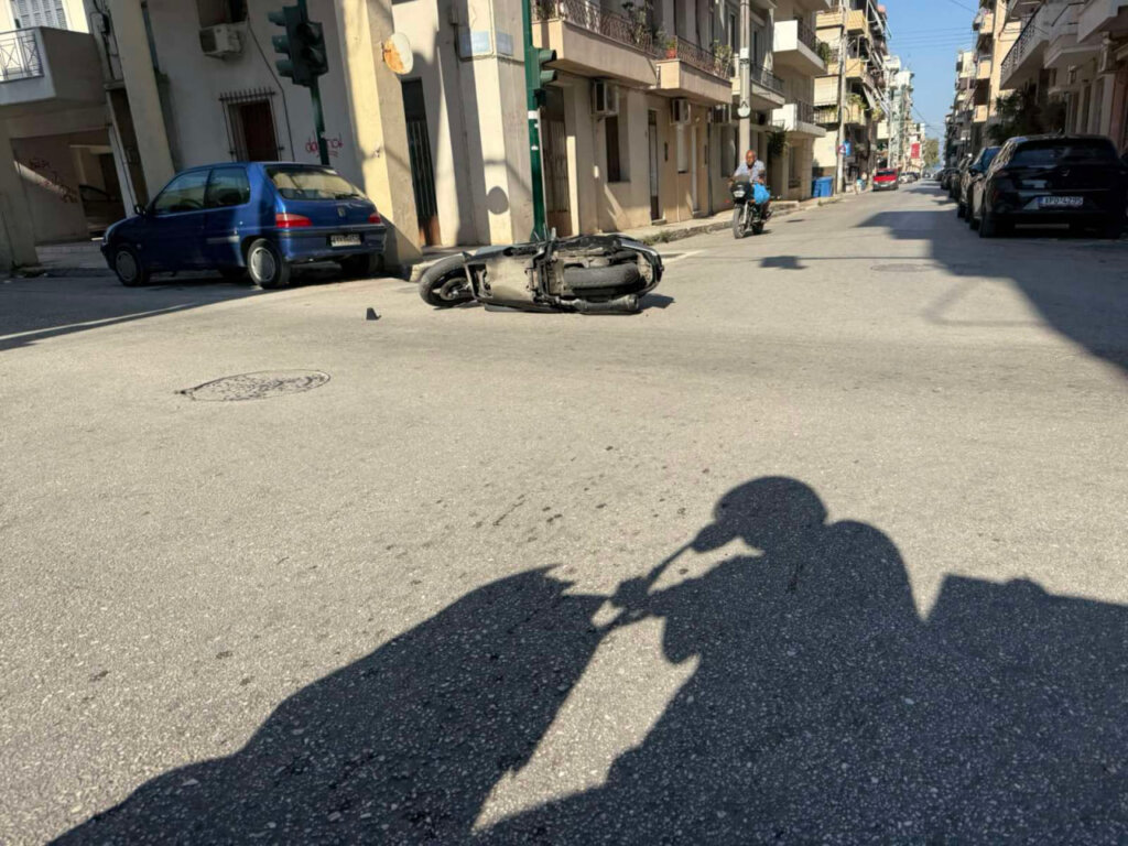 ΠΑΤΡΑ: Νέο τροχαίο στην Ιεροθέου – Τραυματίας δικυκλιστής – ΦΩΤΟ