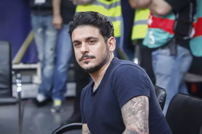 Stan για τα λάθη της καριέρας του: «Έχω εμπιστευτεί ανθρώπους που δεν θα έπρεπε»