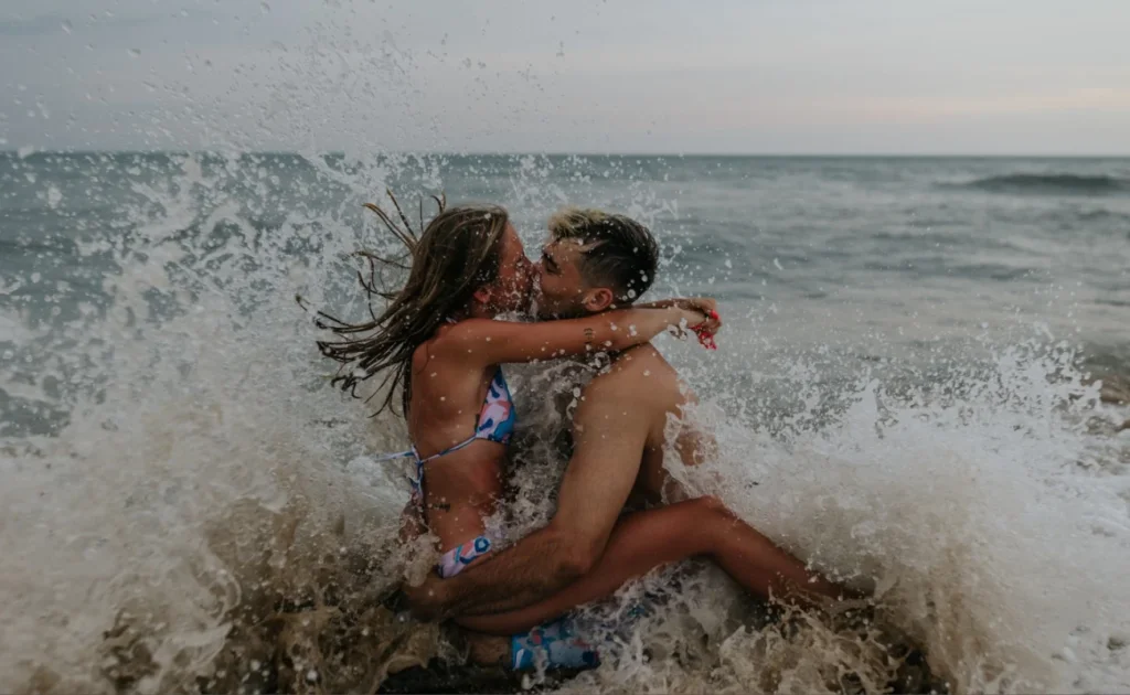 sxeseis-summer-paralia-sex