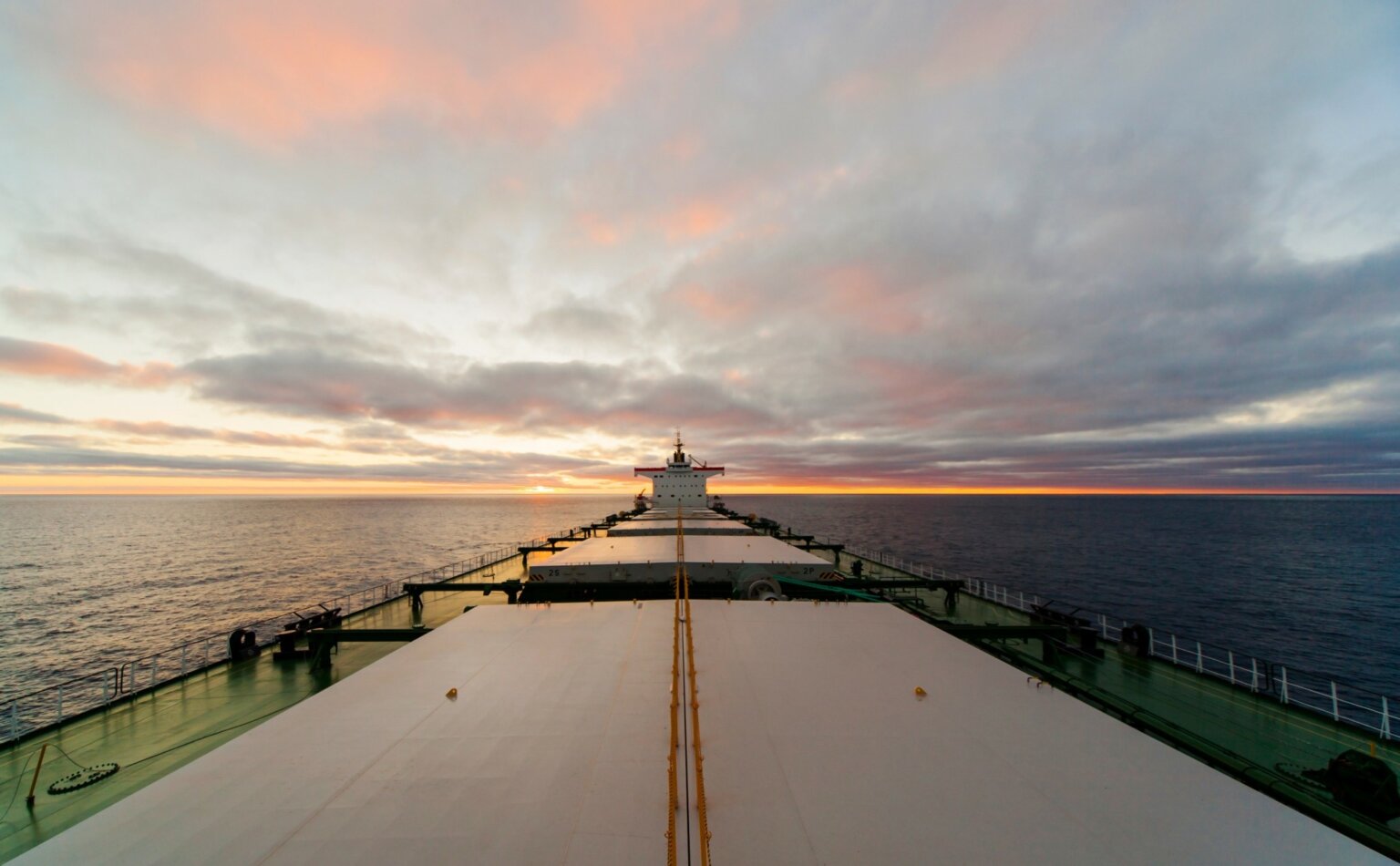 tanker-2048x1267