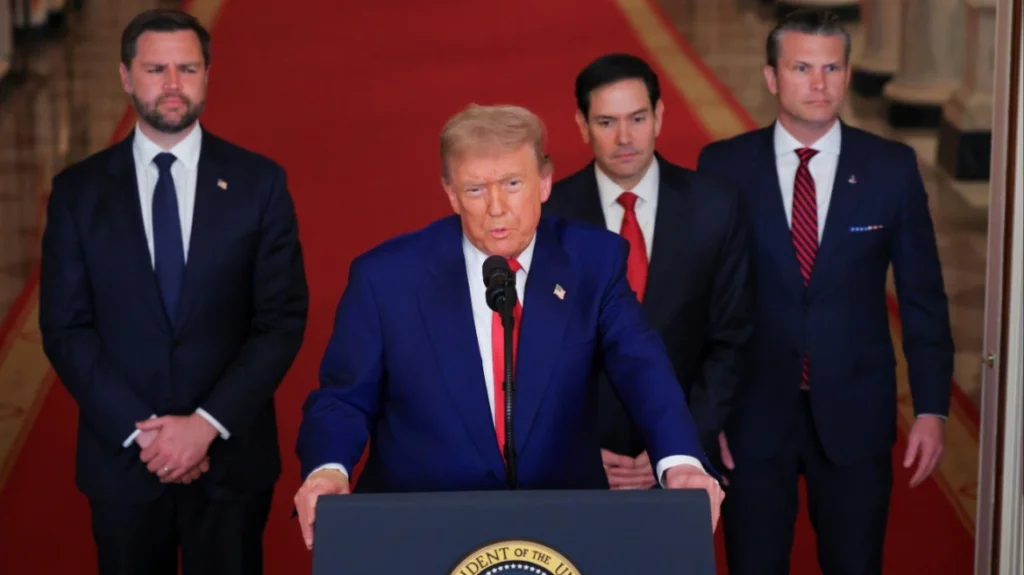 trump_rubio_vans (1)