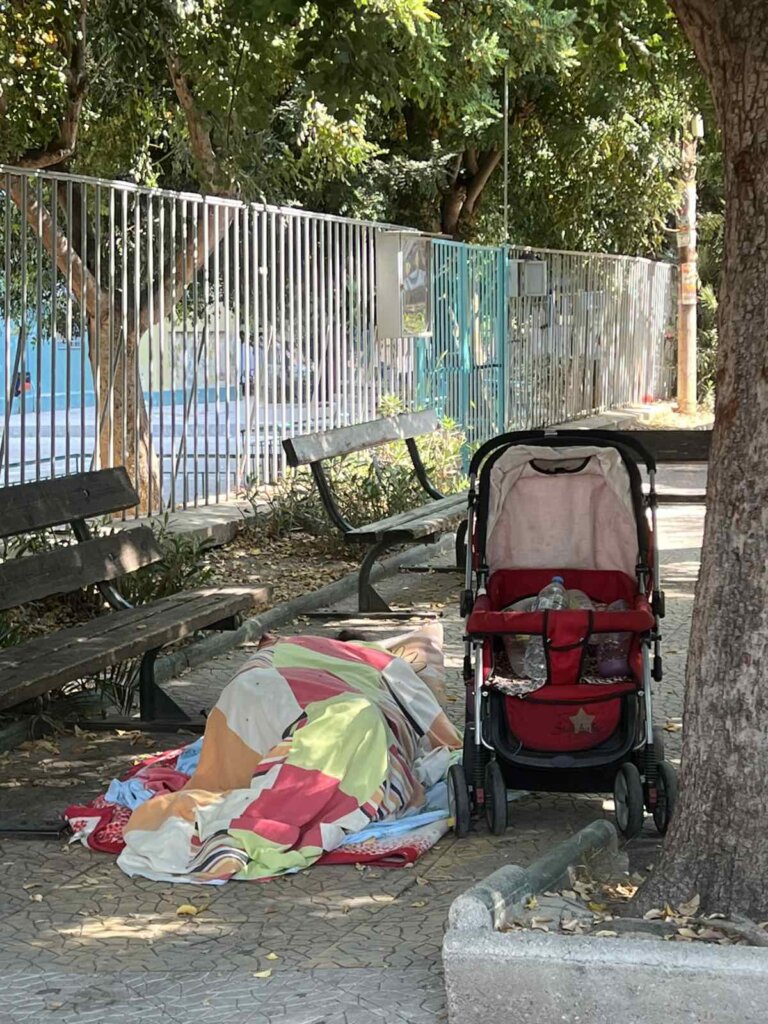 αστεγοι πλ αγια σοφια (1)