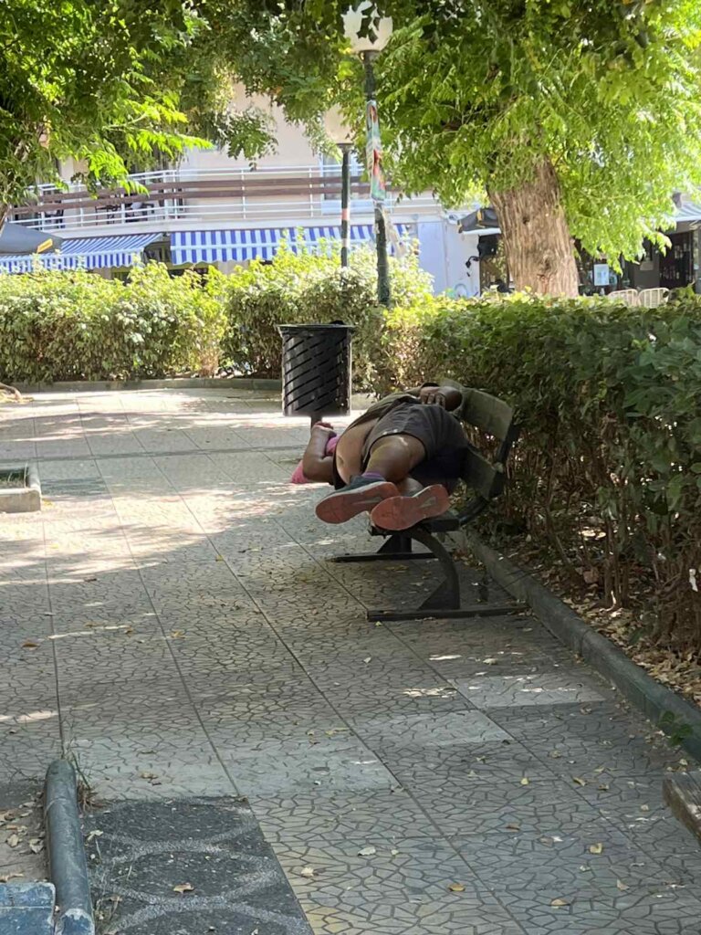 αστεγοι πλ αγια σοφια (2)